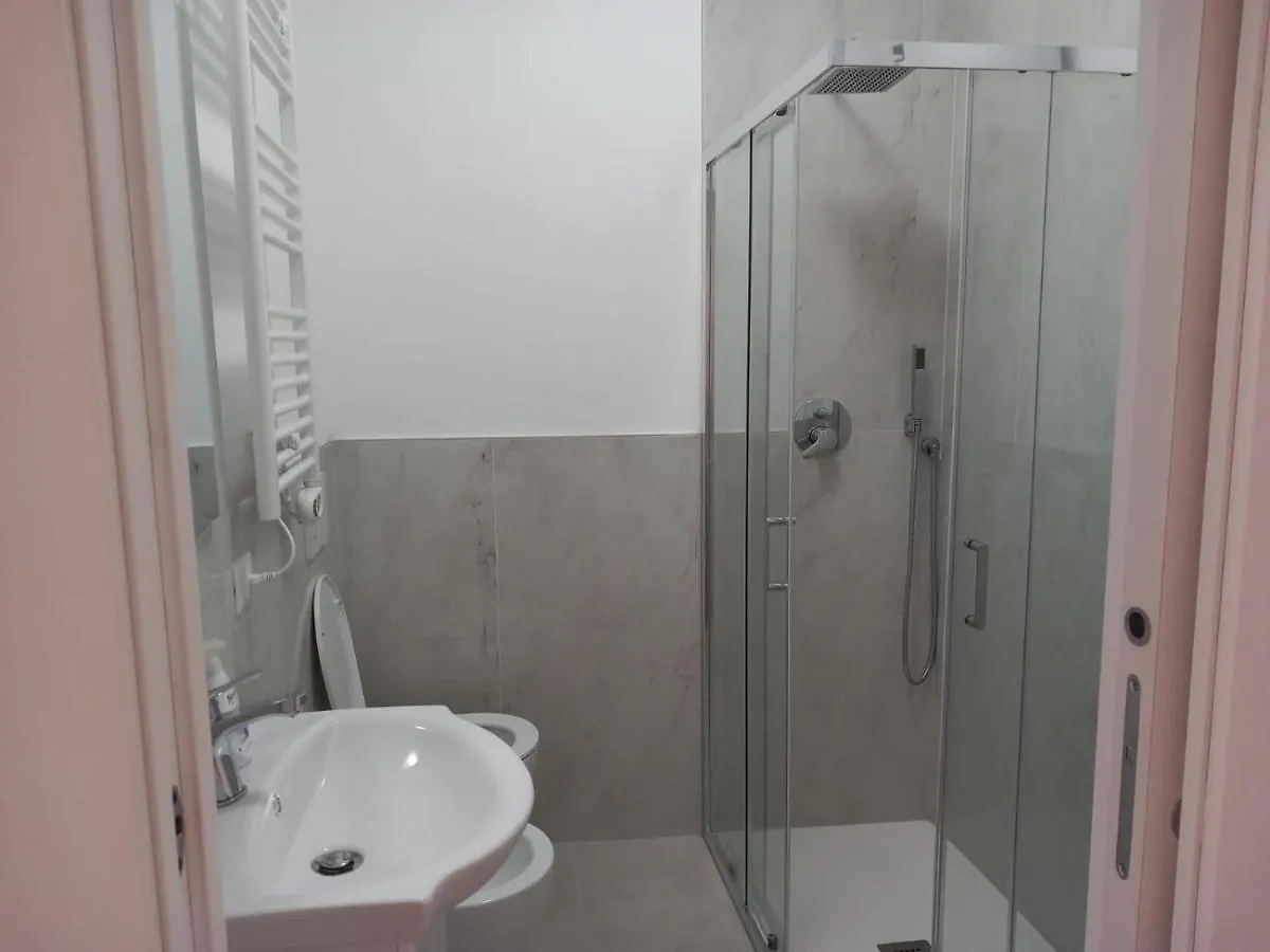 Perla Apartment Como 0*,